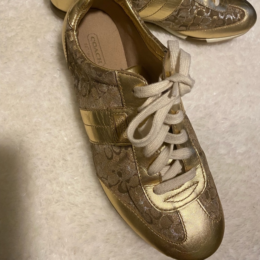 Barely worn Coach sneakers. Have had them for a while but not a good person.